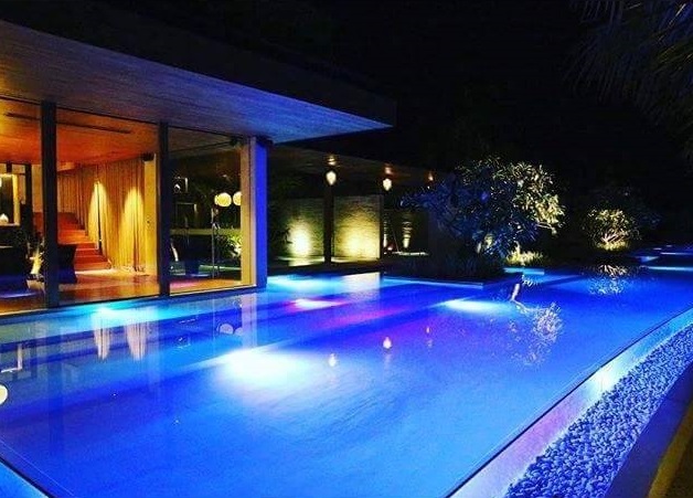 farm house for pool parties